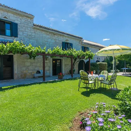 Holiday home Capt Morgan Rovinj